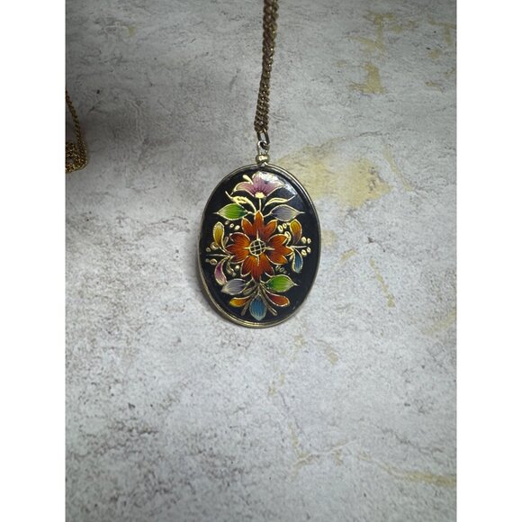 Vintage Cloisonne Style Floral Necklace with Gold Tone Chain. - Picture 2 of 7